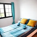 Surf Dream Surfhouse Hostel Corralejo