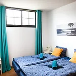 Surf Dream Surfhouse Hostel