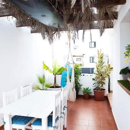 Surf Dream Surfhouse Хостел *