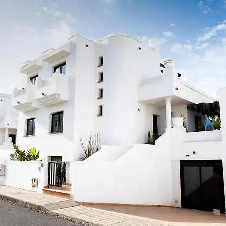 Surf Dream Surfhouse Хостел