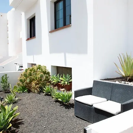Surf Dream Surfhouse Hostal